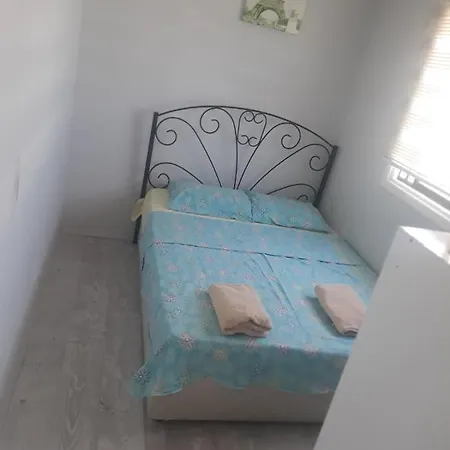 Yerli Deniz 5.kat Asansorsuz * Kyrenia (Northern Cyprus)